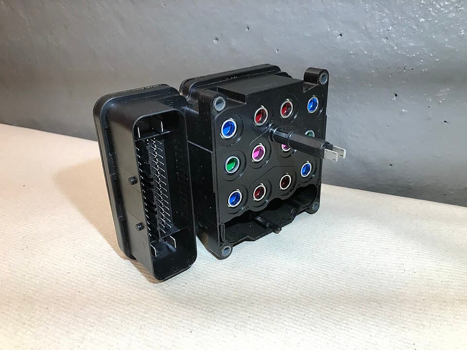 Centralita ABS remanufacturada Plug and Play